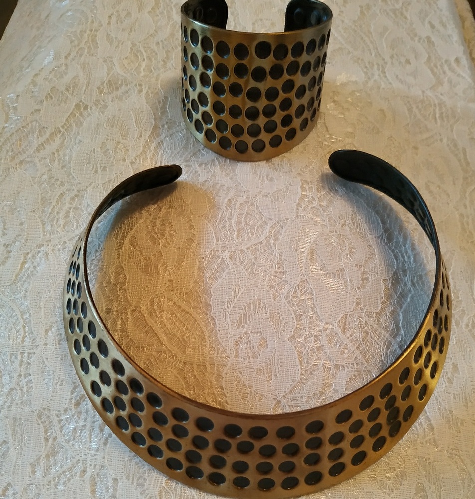 Necklace & Bracelet Set